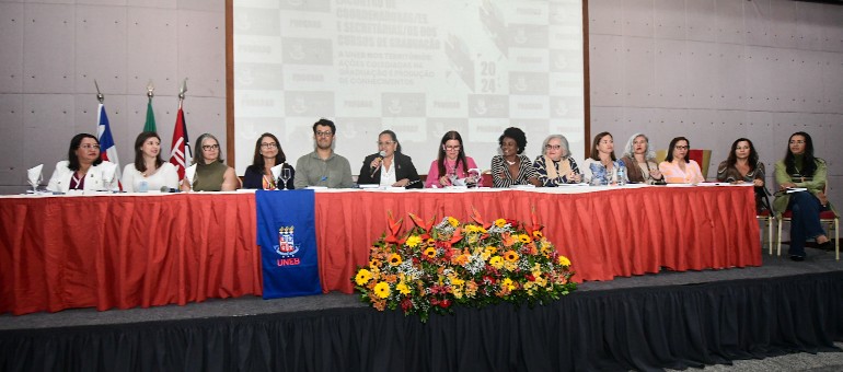 UNEB lança coletânea sobre as quatro décadas de atuação da instituição na Educação Superior pública da Bahia