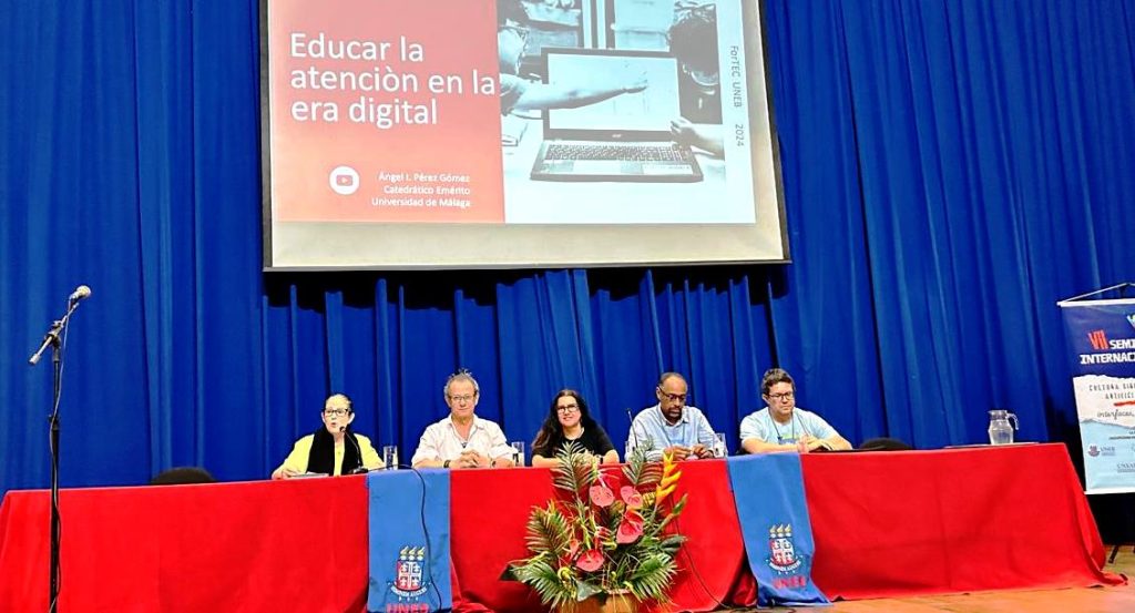 Cultura digital e IA na educação centralizam discussões em seminário internacional do ForTEC